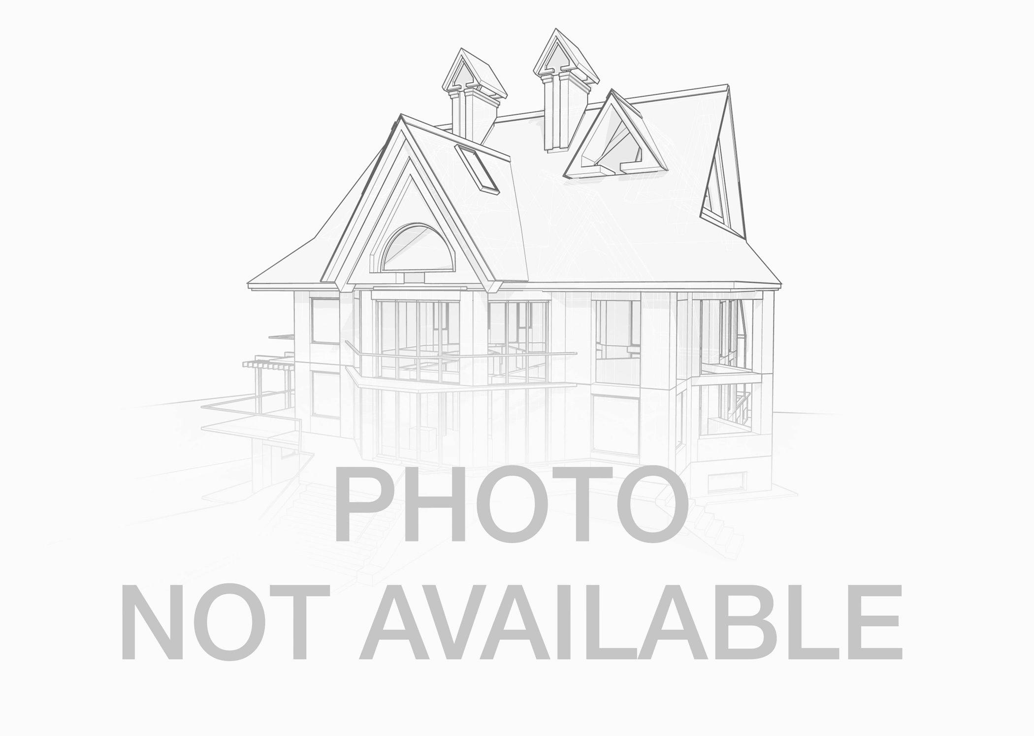 1020 Deerfield Road 